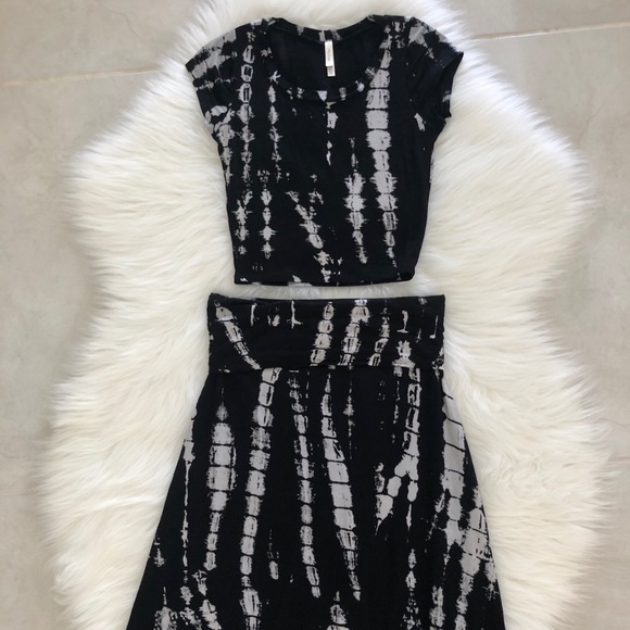 Tie Dye Maxi Skirt & Crop Top, size Small - Picture 3 of 7